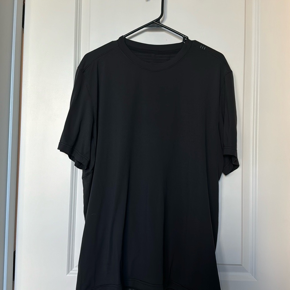 Lululemon License To Train Relaxed Fit Shirt